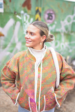 Načíst obrázek do prohlížeče Galerie, Bunda Kantha Short
