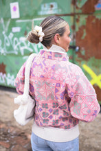 Lade das Bild in den Galerie-Viewer, Kurze Kantha-Jacke
