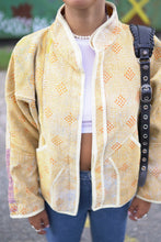 Lade das Bild in den Galerie-Viewer, Kurze Kantha-Jacke
