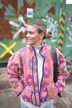 Načíst obrázek do prohlížeče Galerie, Bunda Kantha Short
