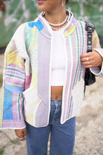 Lade das Bild in den Galerie-Viewer, Kurze Kantha-Jacke
