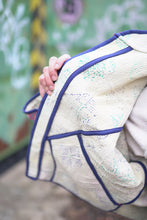 Načíst obrázek do prohlížeče Galerie, Bunda Kantha Short
