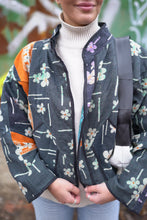 Lade das Bild in den Galerie-Viewer, Kurze Kantha-Jacke
