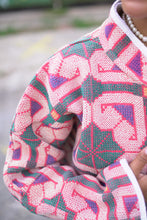 Lade das Bild in den Galerie-Viewer, Kurze Kantha-Jacke

