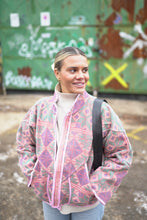 Načíst obrázek do prohlížeče Galerie, Bunda Kantha Short
