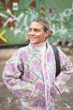 Načíst obrázek do prohlížeče Galerie, Bunda Kantha Short
