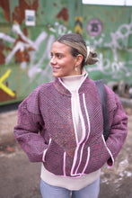 Načíst obrázek do prohlížeče Galerie, Bunda Kantha Short
