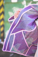 Lade das Bild in den Galerie-Viewer, Kurze Kantha-Jacke
