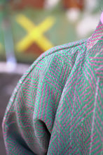 Lade das Bild in den Galerie-Viewer, Kurze Kantha-Jacke
