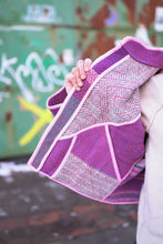 Lade das Bild in den Galerie-Viewer, Kurze Kantha-Jacke
