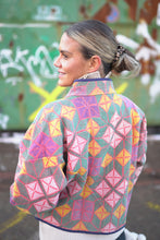 Načíst obrázek do prohlížeče Galerie, Bunda Kantha Short
