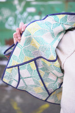 Načíst obrázek do prohlížeče Galerie, Bunda Kantha Short
