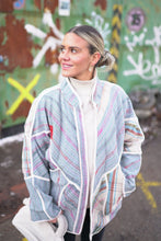 Načíst obrázek do prohlížeče Galerie, Bunda Kantha Long
