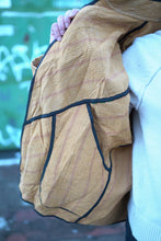 Načíst obrázek do prohlížeče Galerie, Bunda Kantha Long
