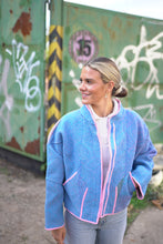 Lade das Bild in den Galerie-Viewer, Lange Kantha-Jacke
