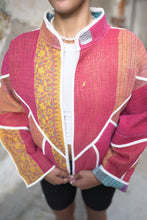 Lade das Bild in den Galerie-Viewer, Kurze Kantha-Jacke
