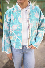 Lade das Bild in den Galerie-Viewer, Kurze Kantha-Jacke
