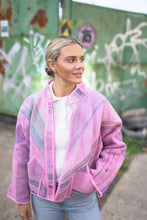 Lade das Bild in den Galerie-Viewer, Kurze Kantha-Jacke
