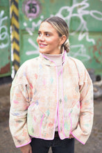 Načíst obrázek do prohlížeče Galerie, Bunda Kantha Short
