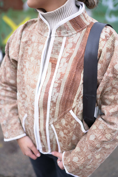Kurze Kantha-Jacke
