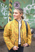 Načíst obrázek do prohlížeče Galerie, Bunda Kantha Short
